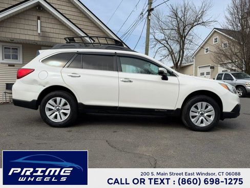 Used 2016 Subaru Outback 2.5i Premium image 6