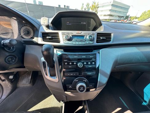 Used 2012 Honda Odyssey EX-L image 17