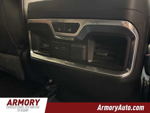 Used 2019 Chevrolet Silverado 1500 High Country w/ Technology Package image 34