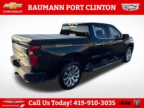 Used 2021 Chevrolet Silverado 1500 High Country w/ Technology Package AWD/4WD image 6