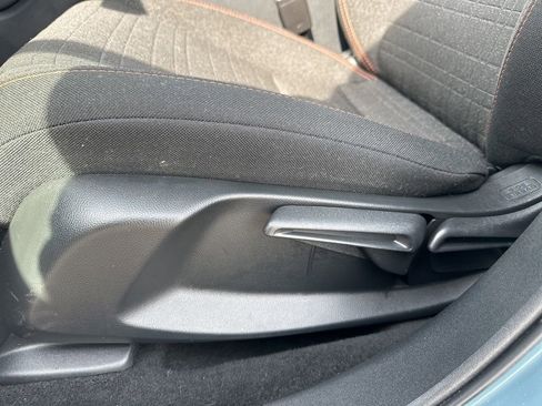 Used 2025 Honda HR-V Sport image 18