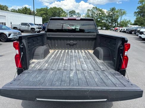 Used 2023 Chevrolet Silverado 1500 LTZ w/ Z71 Off-Road Package AWD/4WD image 6