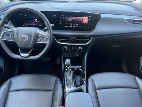 Used 2024 Buick Encore GX Sport Touring FWD image 17