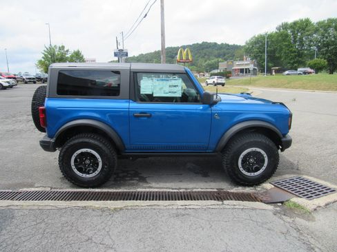 Used 2024 Ford Bronco Black Diamond w/ Sasquatch Package image 5