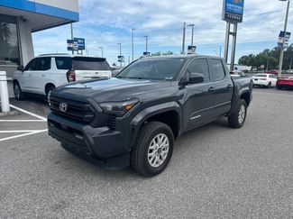 Used 2025 Toyota Tacoma SR5 AWD/4WD video 1