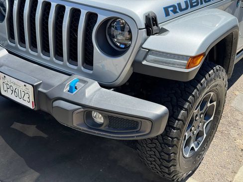 Used 2023 Jeep Wrangler Unlimited Rubicon 4xe AWD/4WD image 2