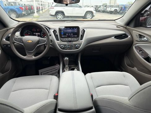 Used 2019 Chevrolet Malibu LT w/ LPO, Convenience Package 2 FWD image 15