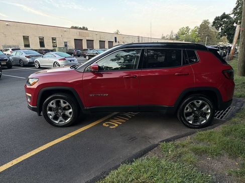 Used 2018 Jeep Compass Limited w/ Navigation Group AWD/4WD image 5