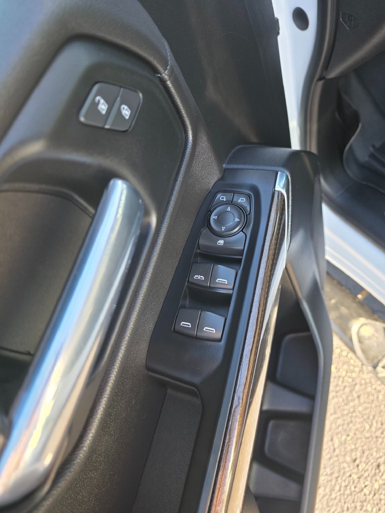 Used 2019 Chevrolet Silverado 1500 RST w/ True North Edition AWD/4WD image 22