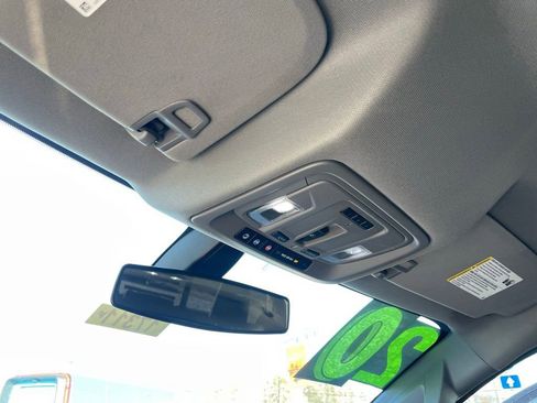 Used 2020 GMC Sierra 1500 Elevation w/ Elevation Value Package image 17