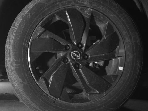 Used 2025 Nissan Rogue SV image 15