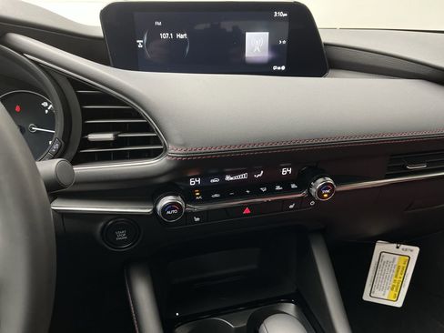 Certified 2025 MAZDA MAZDA3 Carbon image 17