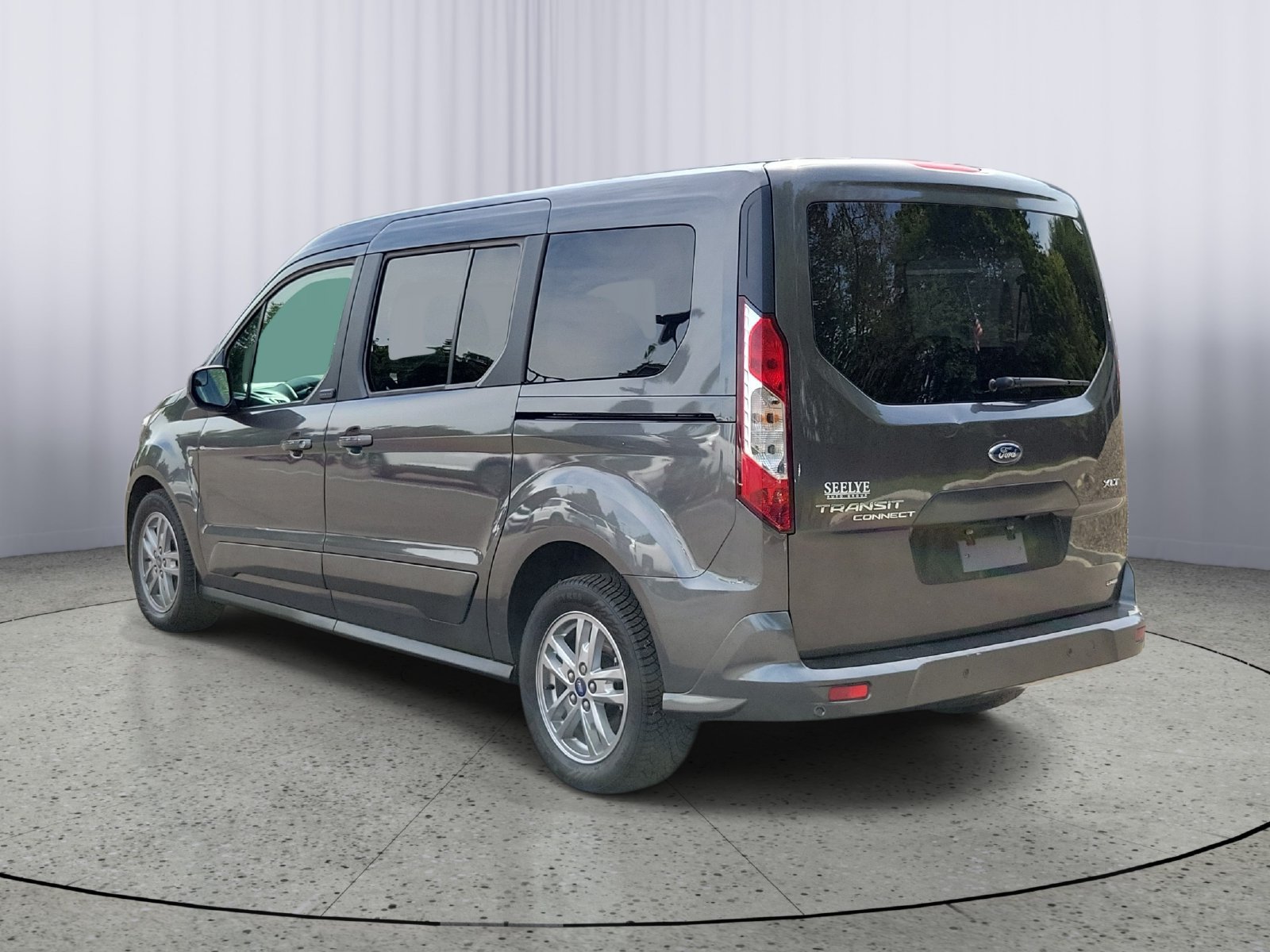 Used 2022 Ford Transit Connect XLT FWD image 4