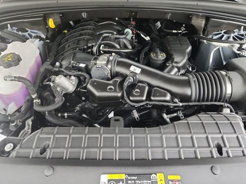 New 2025 Jeep Grand Cherokee L Limited image 36