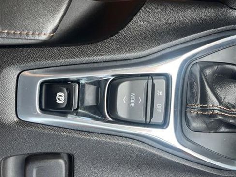 Used 2017 Chevrolet Camaro LT w/ RS Package image 20