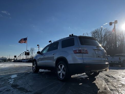 Used 2011 GMC Acadia SLT w/ Technology Package image 8