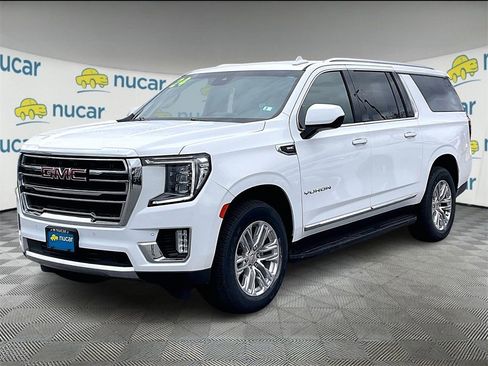 Used 2024 GMC Yukon XL SLT image 3