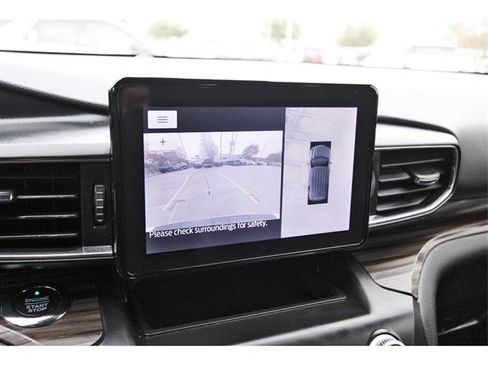 Used 2020 Ford Explorer Limited image 25