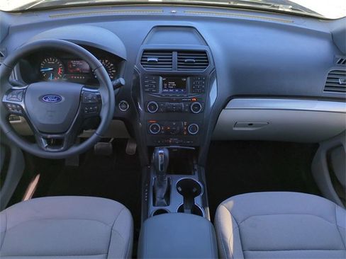 Used 2019 Ford Explorer XLT w/ Class III Trailer Tow Package image 16