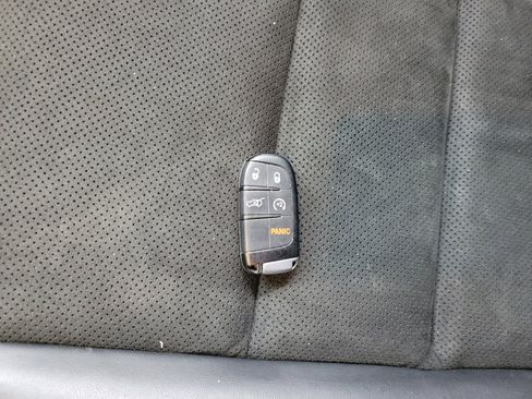 Used 2018 Jeep Grand Cherokee Altitude RWD image 32