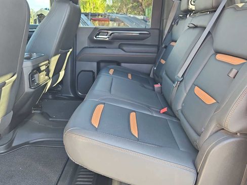 Used 2024 GMC Sierra 2500 AT4 w/ AT4 Premium Plus Package image 21