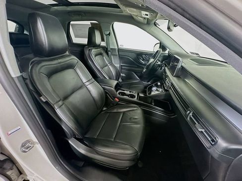 Certified 2022 Lincoln Corsair AWD w/ Premium Package image 32