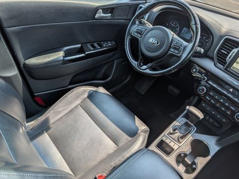 Used 2018 Kia Sportage EX w/ Option Group 040 AWD/4WD image 9
