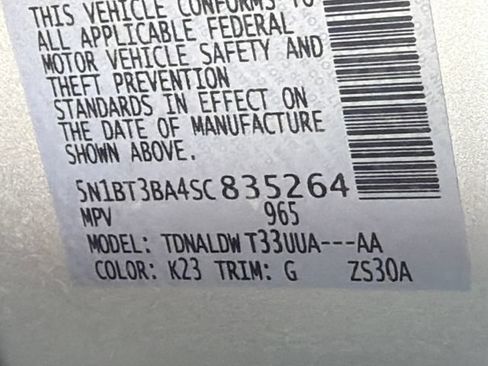 Used 2025 Nissan Rogue SV FWD image 31