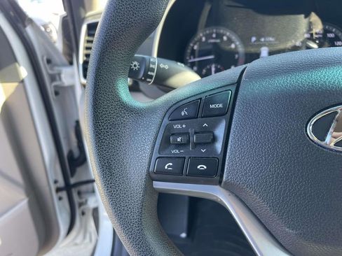 Used 2021 Hyundai Tucson SE w/ Cargo Package image 22