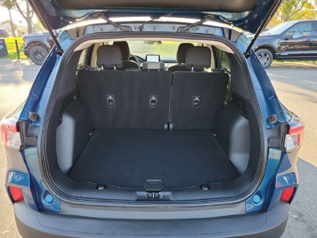 Certified 2020 Ford Escape SE FWD image 32