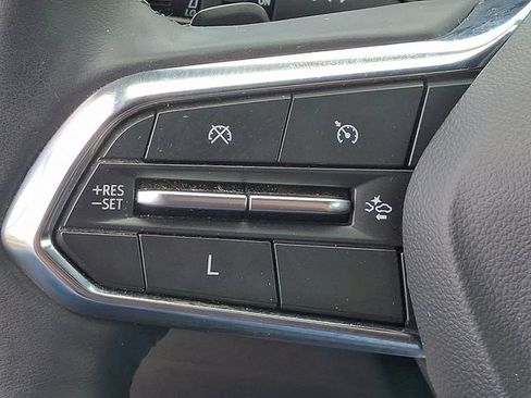 Used 2025 Chevrolet Equinox LT FWD image 21