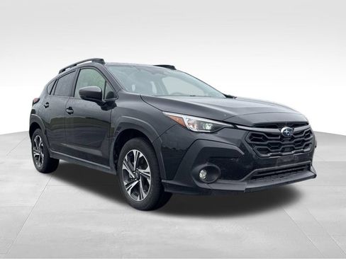 Used 2025 Subaru Crosstrek 2.5i Premium AWD/4WD image 3