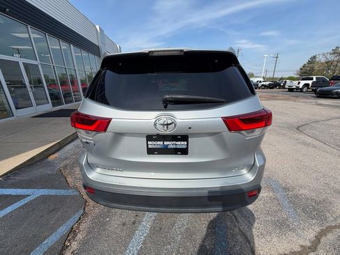 Used 2018 Toyota Highlander XLE FWD image 7