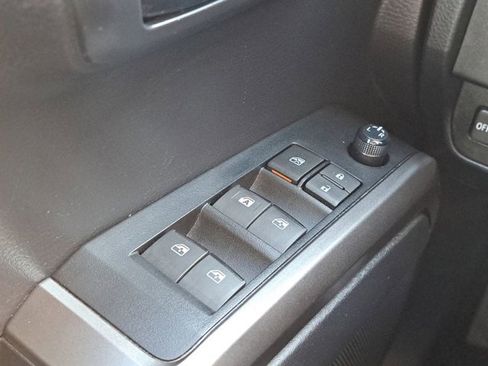 Used 2022 Toyota Tacoma SR5 image 31