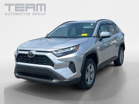 Used 2025 Toyota RAV4 XLE w/ Convenience Package AWD/4WD image 3