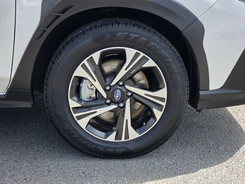 Certified 2025 Subaru Crosstrek 2.5i Premium AWD/4WD image 8
