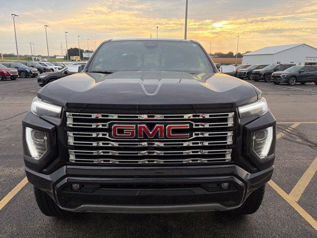 Used 2026 GMC Canyon Denali AWD/4WD image 2