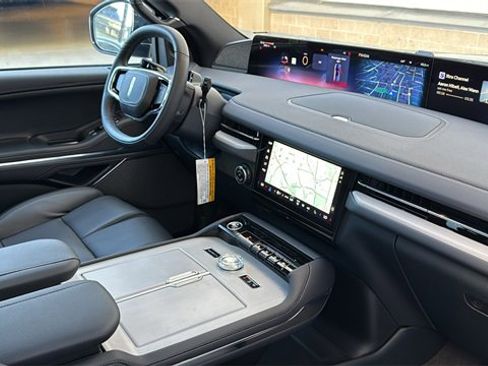 New 2025 Lincoln Navigator Reserve w/ Jet Appearance Package image 8