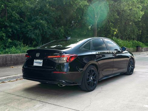 Used 2025 Honda Civic Sport image 9