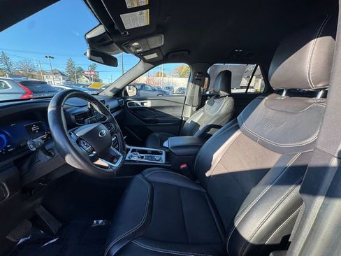 Used 2021 Ford Explorer ST image 21