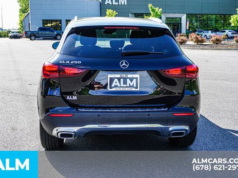 Used 2025 Mercedes-Benz GLA 250 image 10