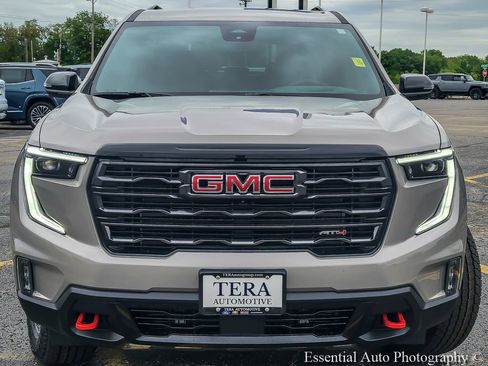 New 2026 GMC Acadia AT4 w/ Luxury Package AWD/4WD image 4