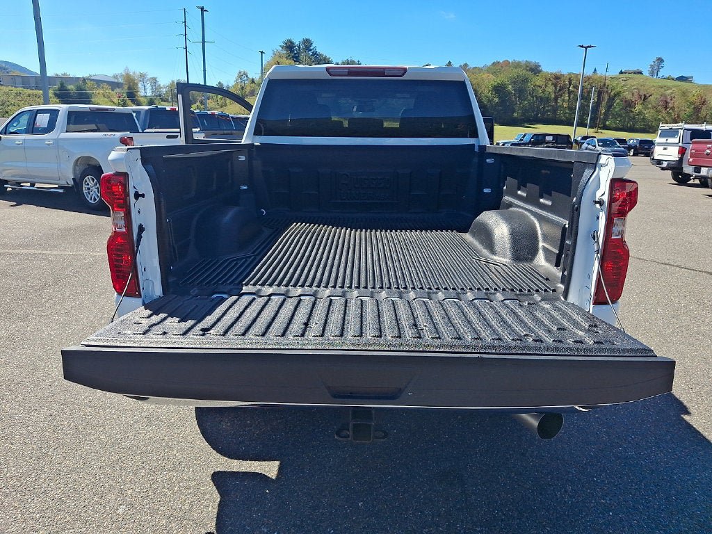 Used 2025 Chevrolet Silverado 2500 LT w/ Convenience Package AWD/4WD image 29