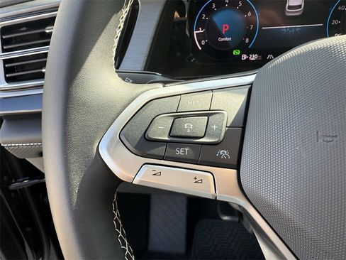 New 2026 Volkswagen Atlas Cross Sport SE image 15