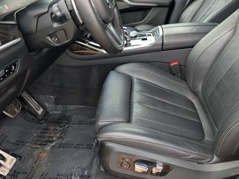 Used 2021 BMW X7 M50i AWD/4WD image 8