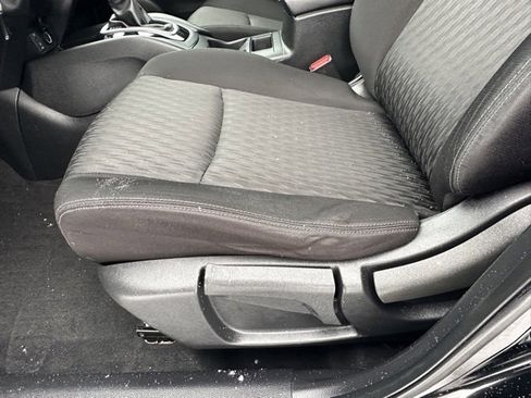 Used 2017 Nissan Rogue S image 23