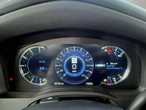 Used 2020 Cadillac Escalade Luxury AWD/4WD image 18