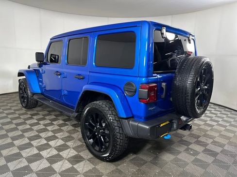 Used 2023 Jeep Wrangler Unlimited Sahara image 5
