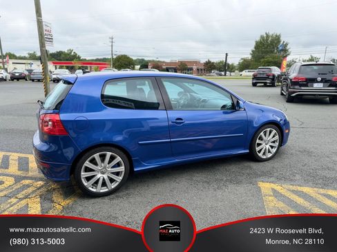 Used 2008 Volkswagen R32 AWD/4WD image 4