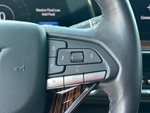 Used 2023 Cadillac Escalade Premium Luxury w/ LPO, Illumination Package AWD/4WD image 24